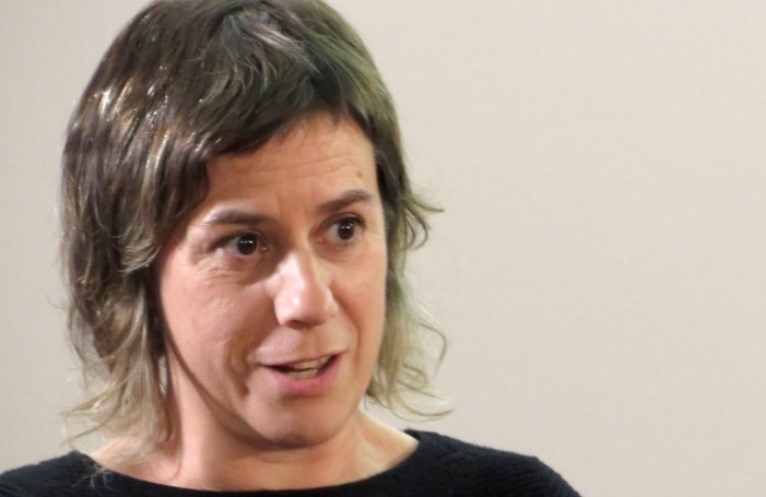 Ainhoa Latatu: "Buru-mapek buruan duguna ulertzeko eta interpretatzeko aukera ematen digute"