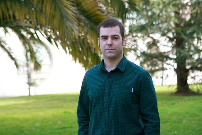 Alex Martinez de Agirre: "Nire tesiak nekazari lurren gainazaleko zimurtasunaren fenomenoa hobeto ulertzen lagundu nahi du" Alex Martinez de Agirre: "Nire tesiak nekazari lurren gainazaleko zimurtasunaren fenomenoa hobeto ulertzen lagundu nahi du"