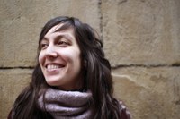 Ester Alvarez Uria "Heriotza bizitzaren parte da. Haurrek bizitzen ikastea bada xedea, ez du zentzurik gaia alboratzeak"