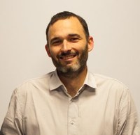 Jon Elzo: “Oso interesgarria litzake euskarak, bisitariekin dituen 'kontaktu uneetan', sortzen duen inpaktu emozionala ezagutzea"