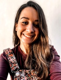 Laura López Espejo: "Ikasgelan bi figura egoteak —zeinuzkoa eta ahozkoa— ikusgarri egiten du hizkuntza biek berdin balio dutela"