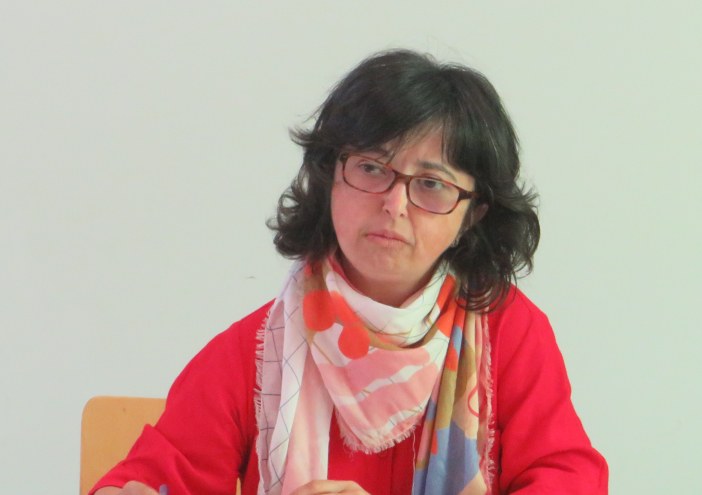 Miren Ibarluzea: "Gernika koadroaren beraren ibilbideei ipini nahi diegu arreta, artistekin eta interesa duen edonorekin solasean"