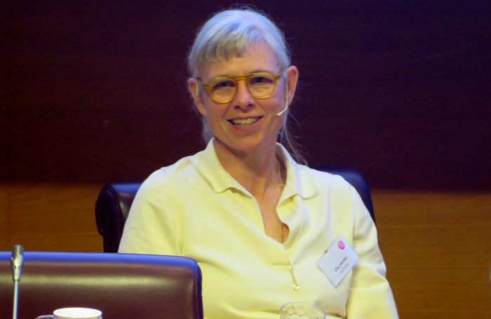 Olu Jenzen: “Lanik interesgarrienak diziplinen arteko elkarrizketetatik sortzen dira”