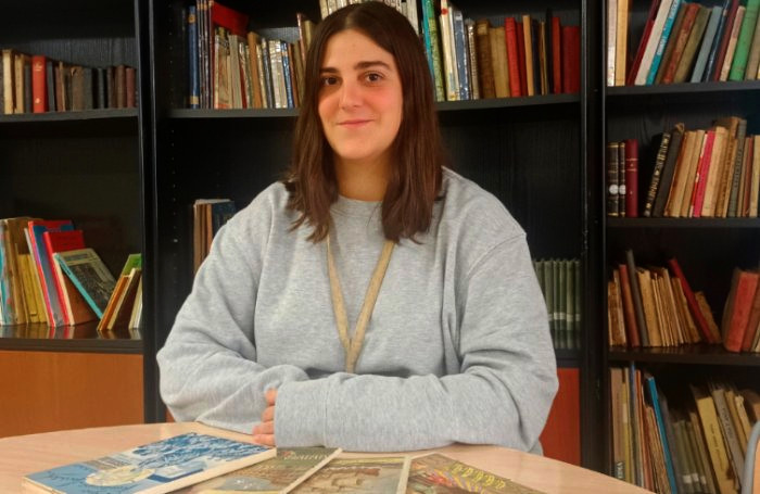 Irati Amunarriz Iruretagoiena: "Urtekariek, oro har, eta barne hartzen dituzten argazkiek, bereziki, hizpide ditugun ikastetxeek zabaldu nahi izan duten eskola-irudikapenaren historia egiteko aukera ematen digute"