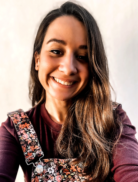 Laura López Espejo: "Ikasgelan bi figura egoteak —zeinuzkoa eta ahozkoa— ikusgarri egiten du hizkuntza biek berdin balio dutela"