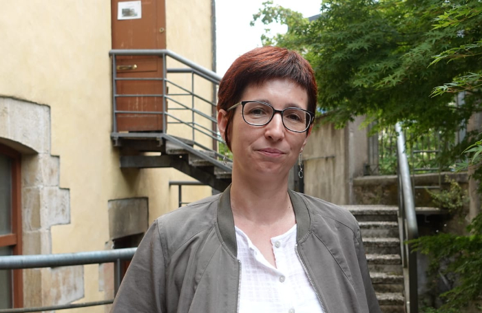 Oskia Agirre Orbegozo: "Artxibozainik gabe artxiboak paper eta dokumentazio pila bat besterik ez dira"